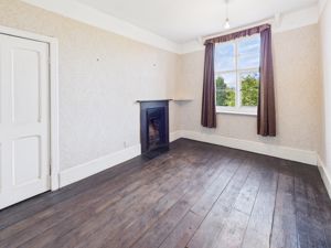 Bedroom- click for photo gallery